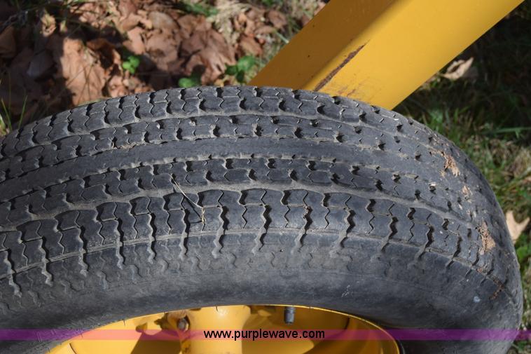 image for item BX9930 Vermeer R23A hay rake