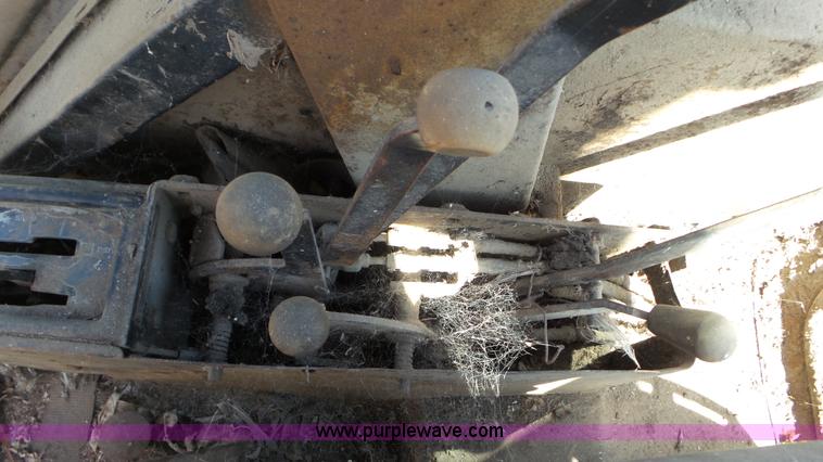 image for item CD9921 1979 Allis Chalmers 7060 tractor