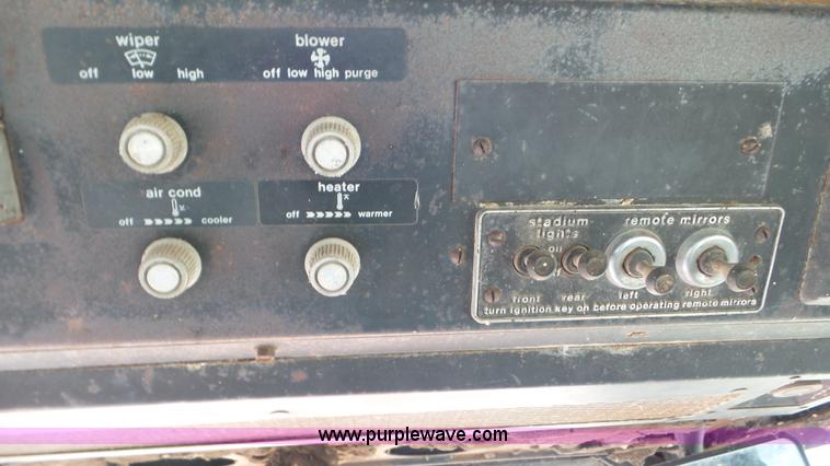 image for item CD9921 1979 Allis Chalmers 7060 tractor