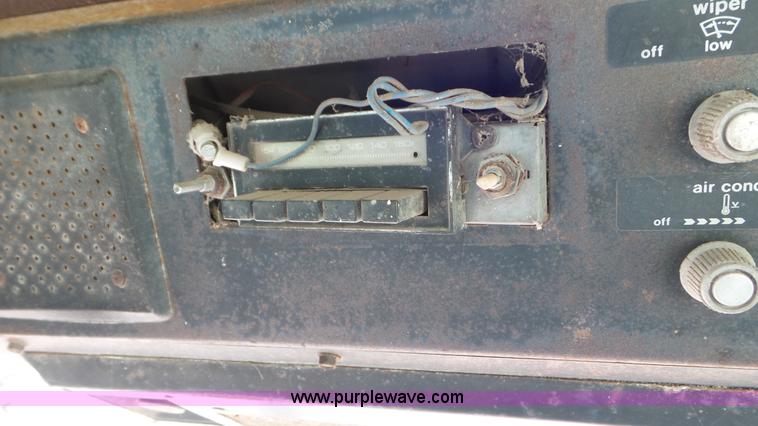 image for item CD9921 1979 Allis Chalmers 7060 tractor