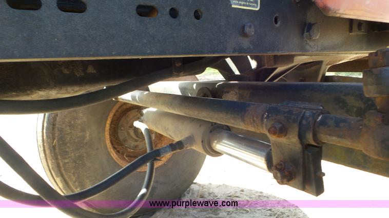 image for item CD9921 1979 Allis Chalmers 7060 tractor