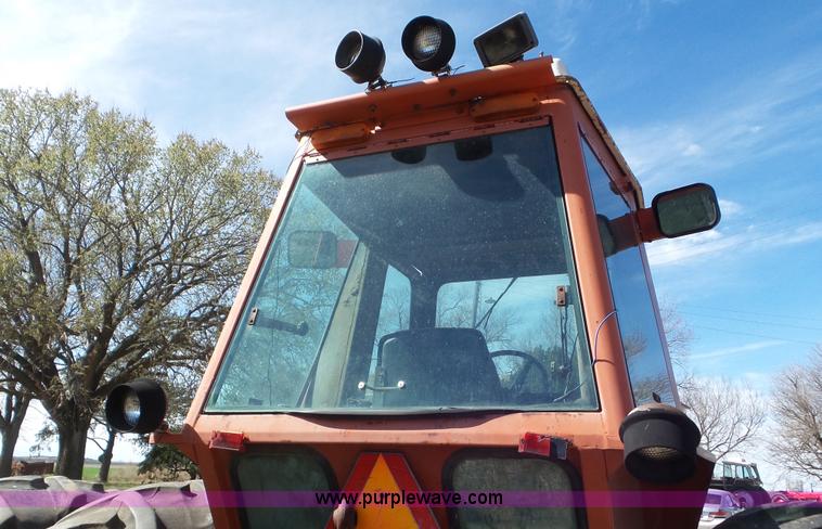 image for item CD9921 1979 Allis Chalmers 7060 tractor