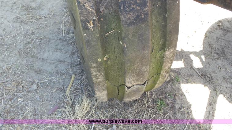 image for item CD9921 1979 Allis Chalmers 7060 tractor