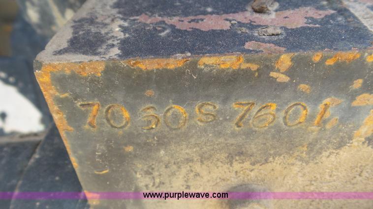 image for item CD9921 1979 Allis Chalmers 7060 tractor