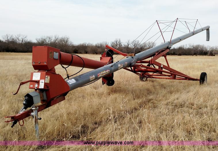 image for item F1193 Hutchinson swing hopper auger