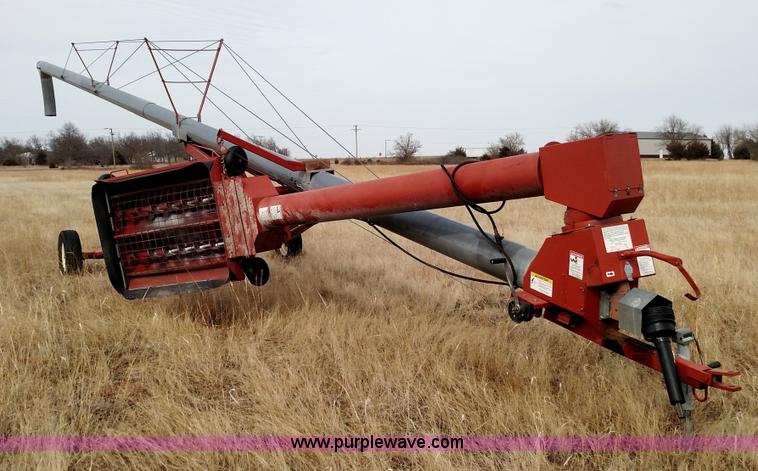 image for item F1193 Hutchinson swing hopper auger