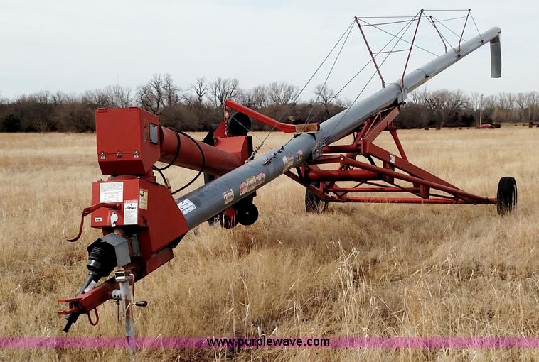 image for item F1193 Hutchinson swing hopper auger