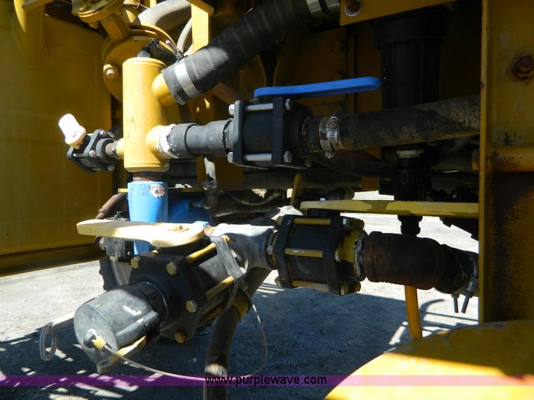 image for item J5144 1997 Ag-Chem RoGator 854 self-propelled applicator