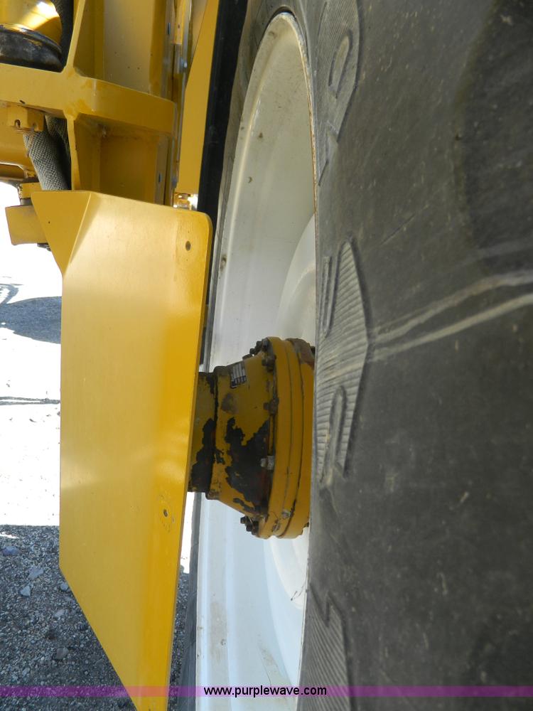 image for item J5144 1997 Ag-Chem RoGator 854 self-propelled applicator