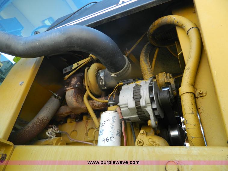 image for item J5144 1997 Ag-Chem RoGator 854 self-propelled applicator