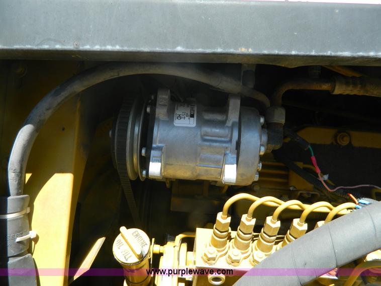 image for item J5144 1997 Ag-Chem RoGator 854 self-propelled applicator