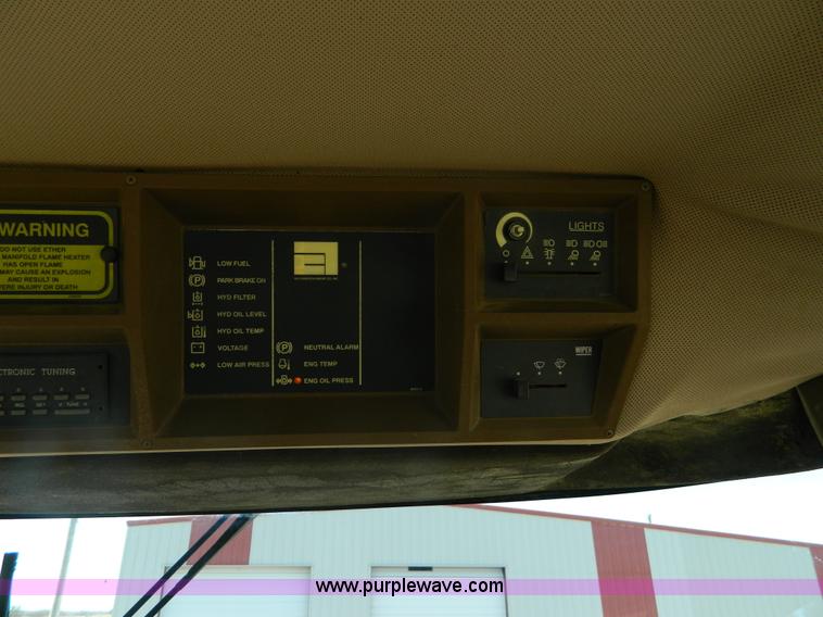 image for item J5144 1997 Ag-Chem RoGator 854 self-propelled applicator