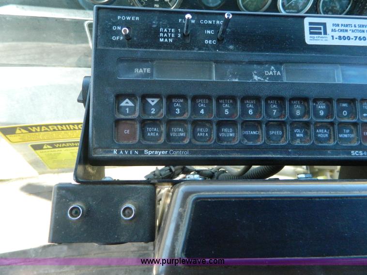 image for item J5144 1997 Ag-Chem RoGator 854 self-propelled applicator