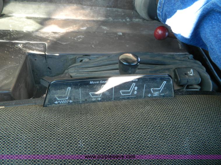 image for item J5144 1997 Ag-Chem RoGator 854 self-propelled applicator