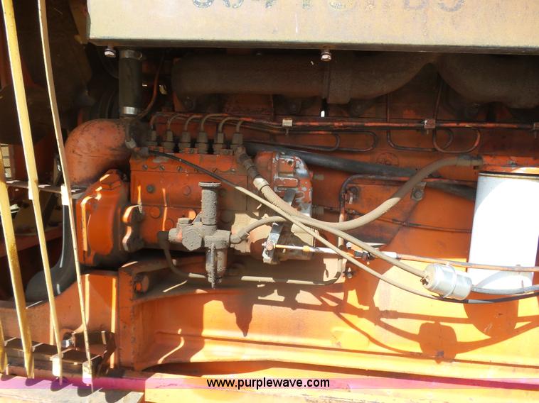 image for item J6175 1972 Case 1370 tractor