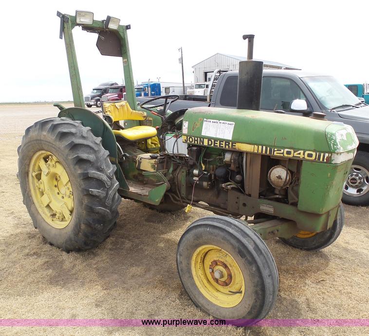 image for item J6177 John Deere 2040 tractor