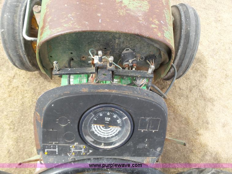image for item J6177 John Deere 2040 tractor