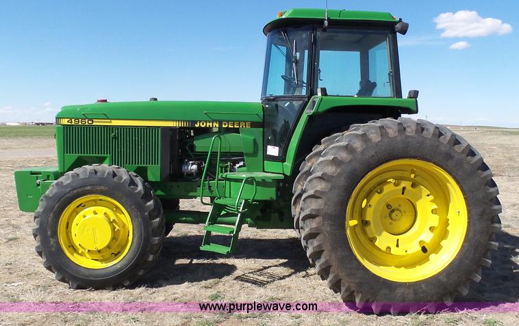 image for item J6187 1992 John Deere 4960 MFWD tractor