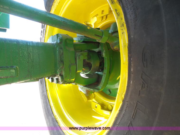 image for item J6187 1992 John Deere 4960 MFWD tractor