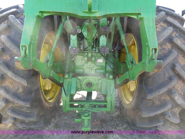 image for item J6187 1992 John Deere 4960 MFWD tractor