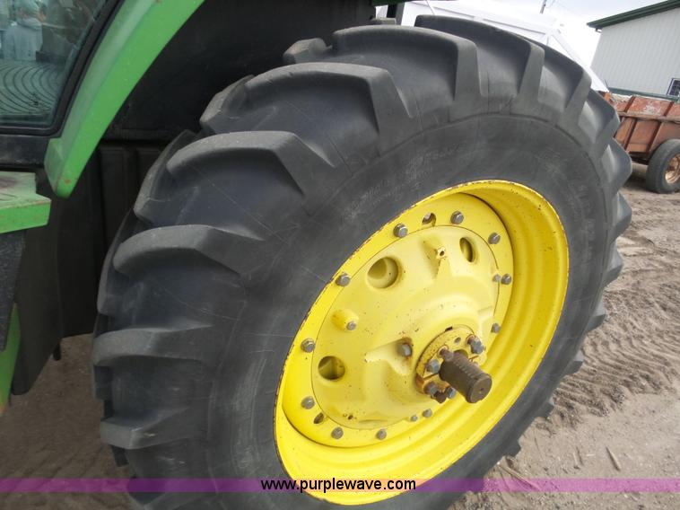 image for item J6190 1995 John Deere 7800 MFWD tractor