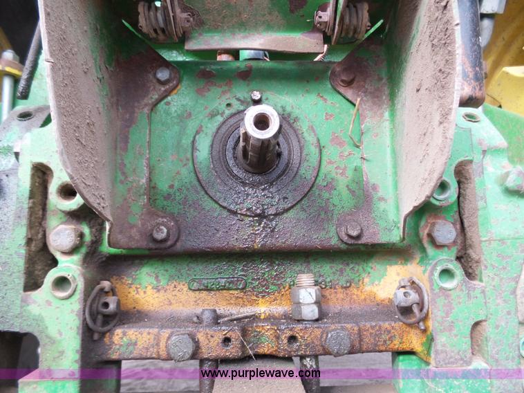 image for item J6190 1995 John Deere 7800 MFWD tractor