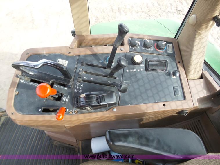 image for item J6190 1995 John Deere 7800 MFWD tractor