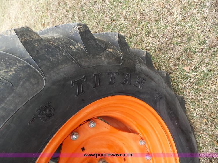 image for item K1294 2006 Kubota M9540F tractor