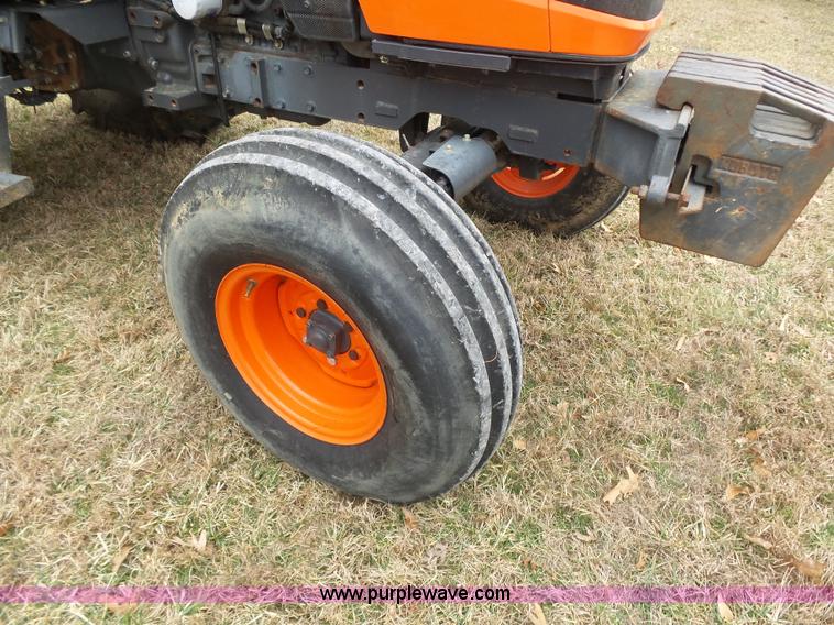 image for item K1294 2006 Kubota M9540F tractor