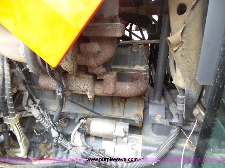 image for item K1294 2006 Kubota M9540F tractor