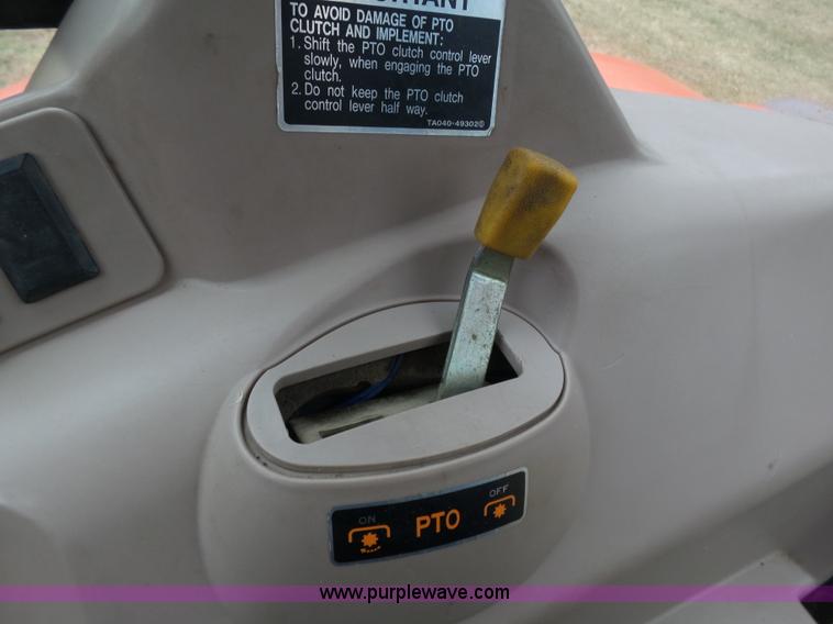 image for item K1294 2006 Kubota M9540F tractor