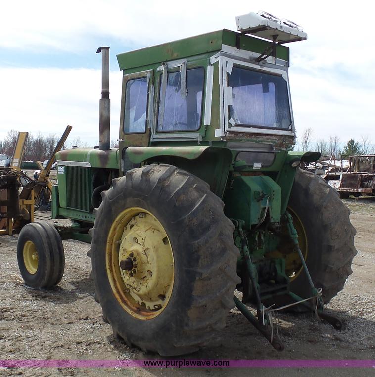 image for item K4283 John Deere 4520 tractor