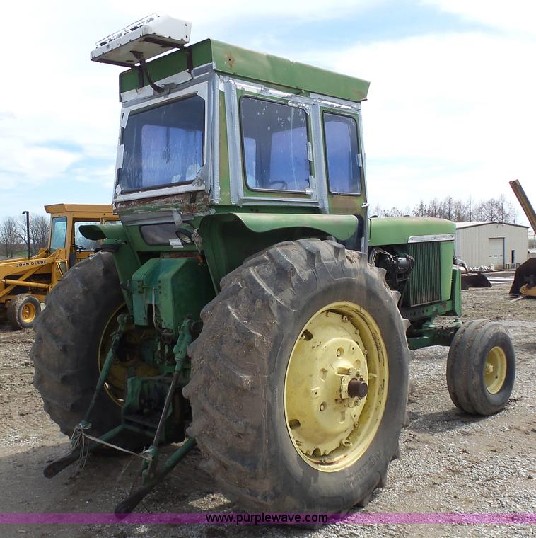 image for item K4283 John Deere 4520 tractor