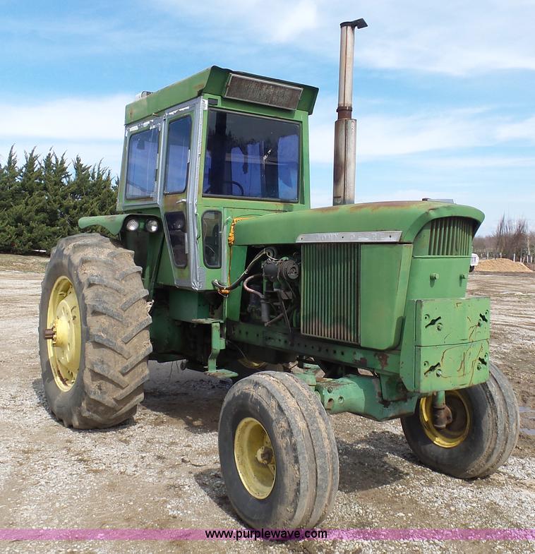 image for item K4283 John Deere 4520 tractor