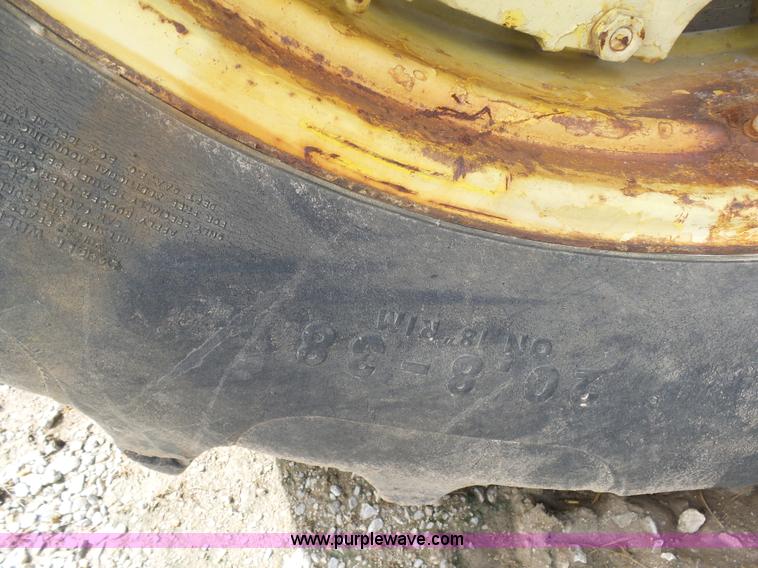 image for item K4283 John Deere 4520 tractor