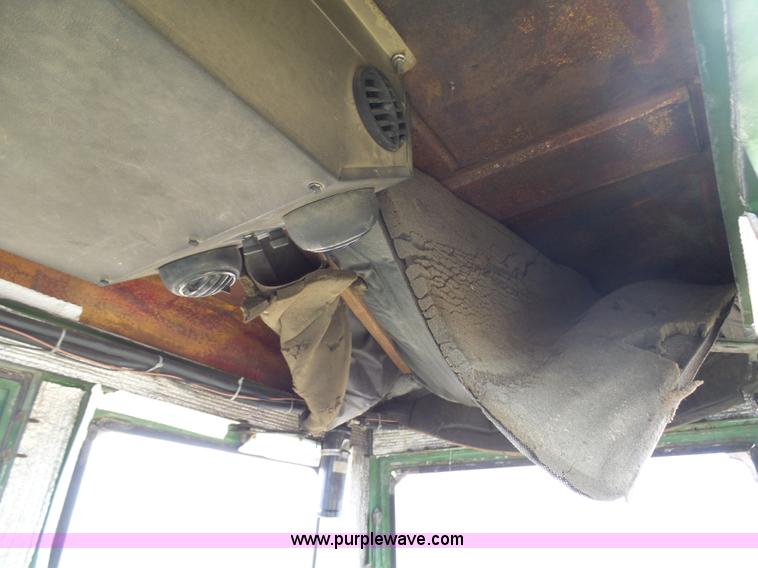 image for item K4283 John Deere 4520 tractor