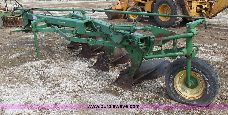 image for item K4284 John Deere 1450 four bottom plow