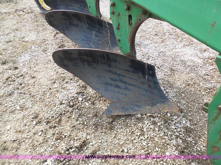 image for item K4284 John Deere 1450 four bottom plow