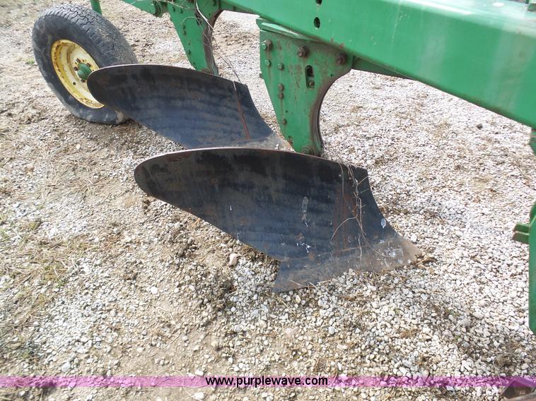 image for item K4284 John Deere 1450 four bottom plow