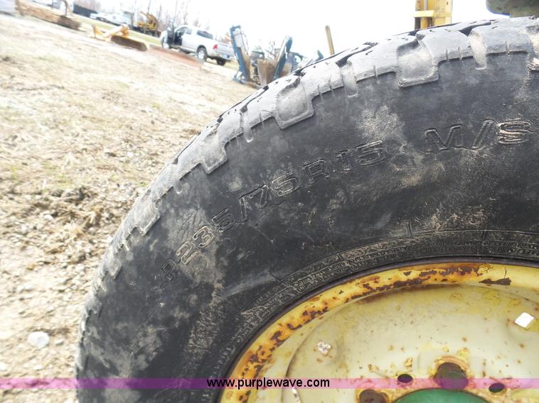 image for item K4284 John Deere 1450 four bottom plow