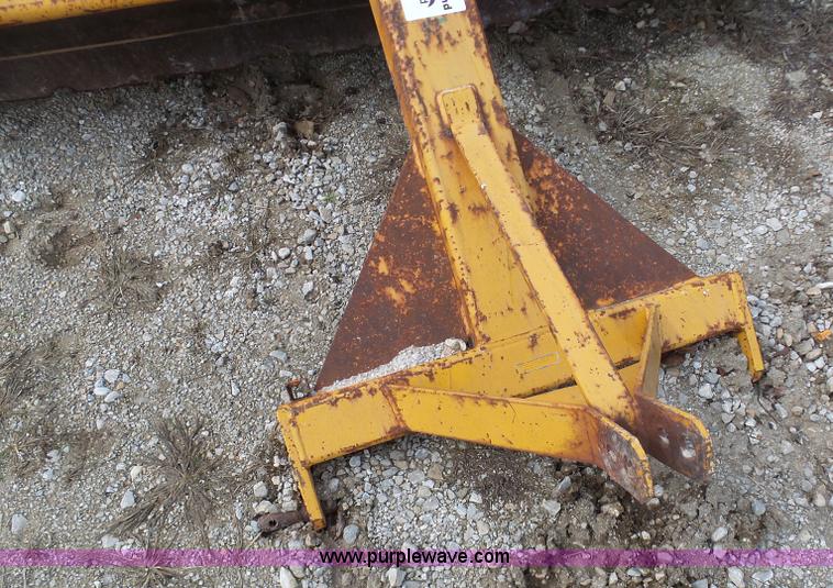 image for item K4286 Blade