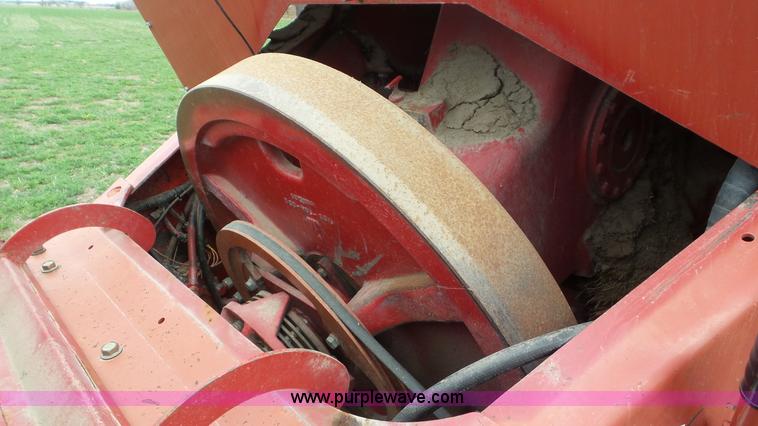 image for item K6829 2000 Case IH 8585 large square baler