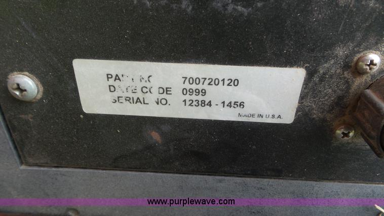 image for item K6829 2000 Case IH 8585 large square baler