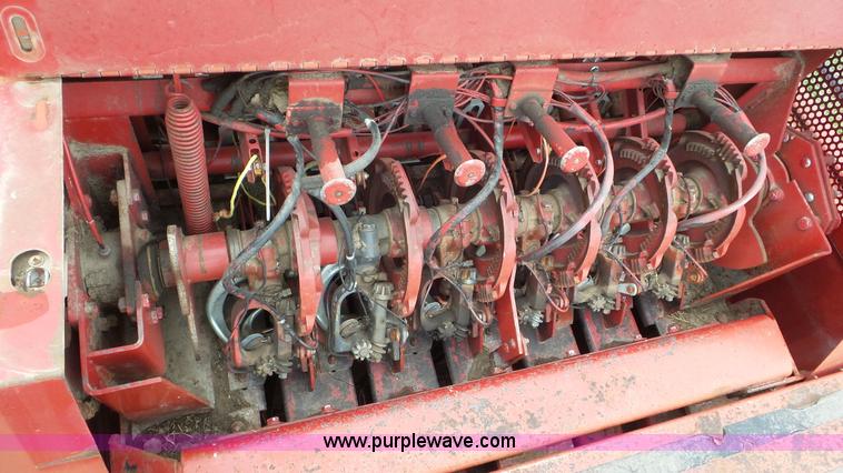 image for item K6829 2000 Case IH 8585 large square baler