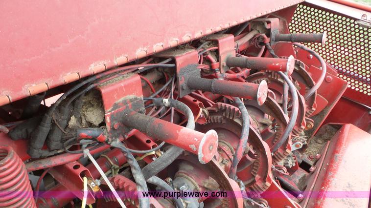 image for item K6829 2000 Case IH 8585 large square baler