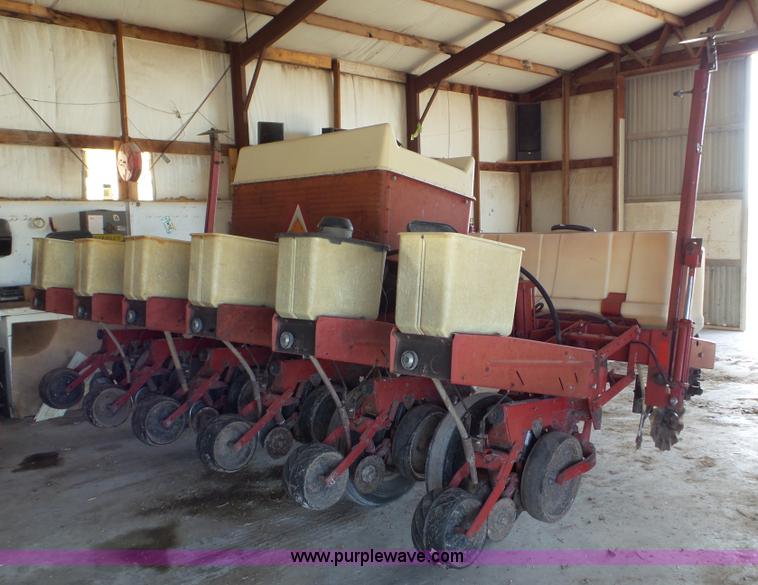 image for item K6888 Case IH 900 Cyclo Air planter