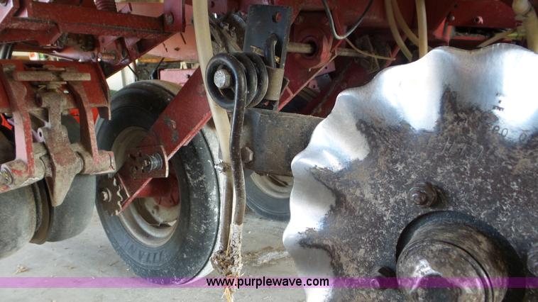 image for item K6888 Case IH 900 Cyclo Air planter