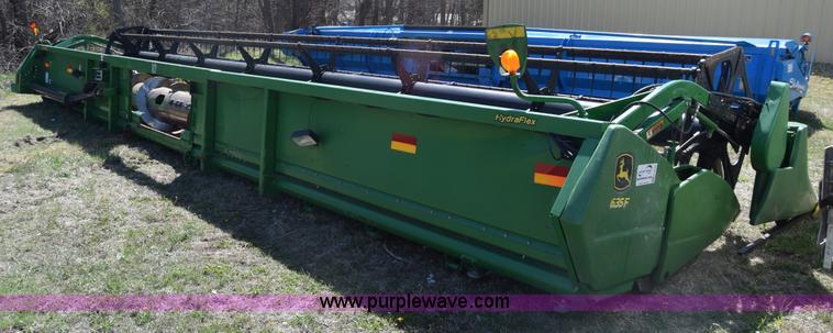 image for item K8743 2009 John Deere 635F Hydraflex platform head