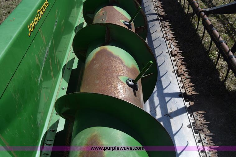 image for item K8743 2009 John Deere 635F Hydraflex platform head