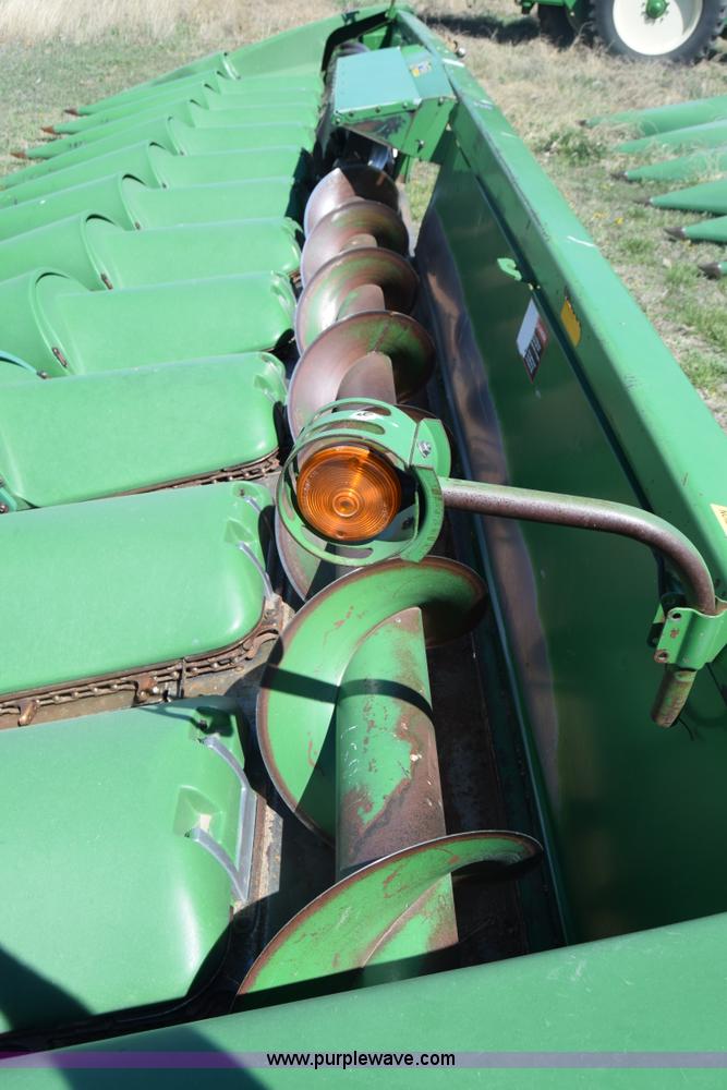 image for item K8746 1997 John Deere 1293 corn head